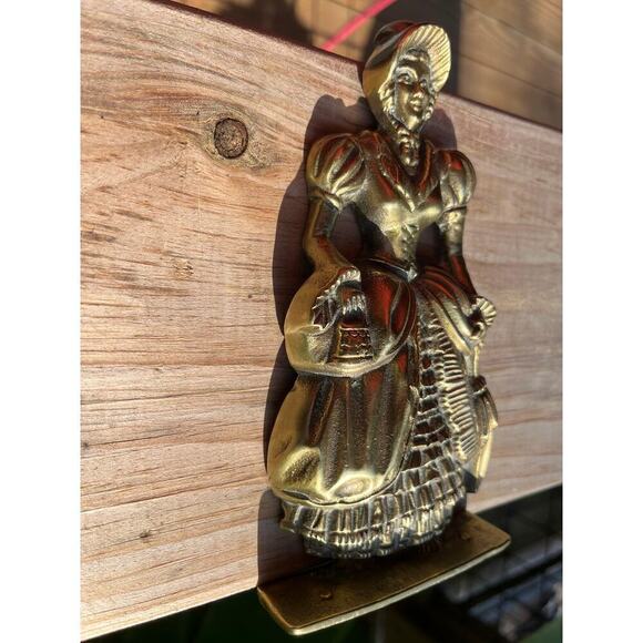 Antique Vintage 1800s?? Elegant Brass Lady 7" tall. Stands.English.Figurine - Picture 8 of 10